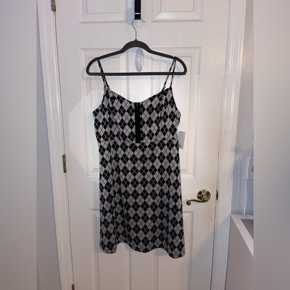 Black & gray hook & eye mini dress from kohl’s with original tag still attached